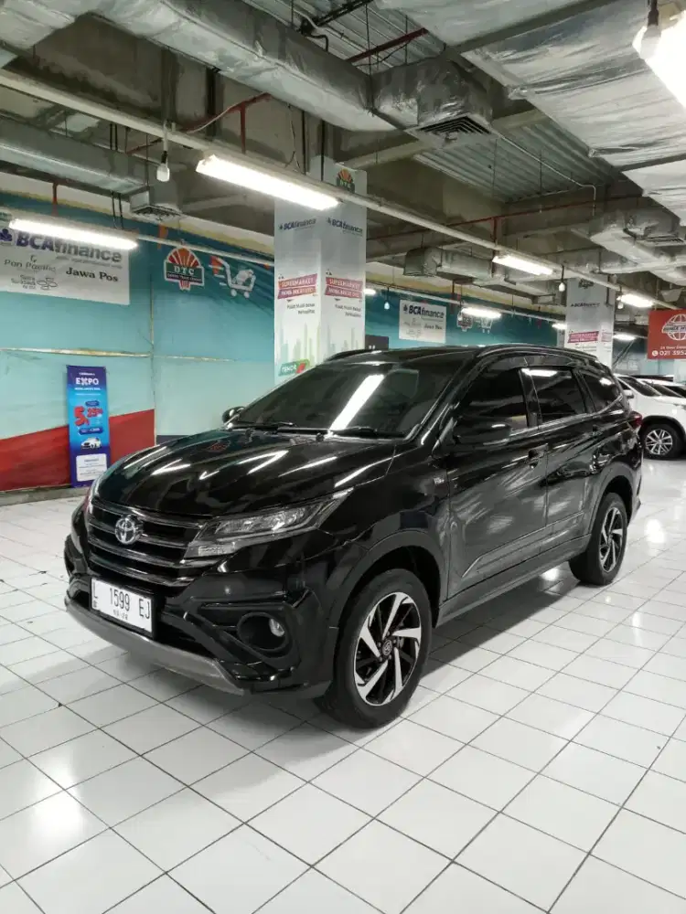 TOYOTA RUSH GR SPORT AT 2021 HITAM METALIK
