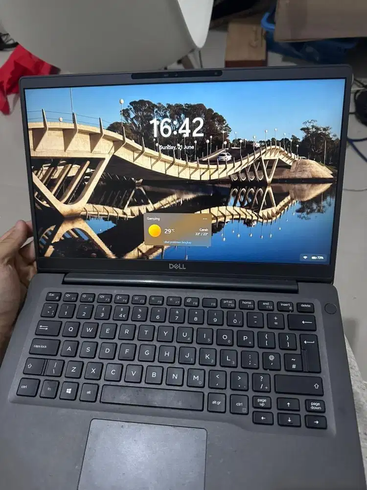 Laptop Dell Latitude 7400 intel core i5 Gen 8th 256GB touch screen
