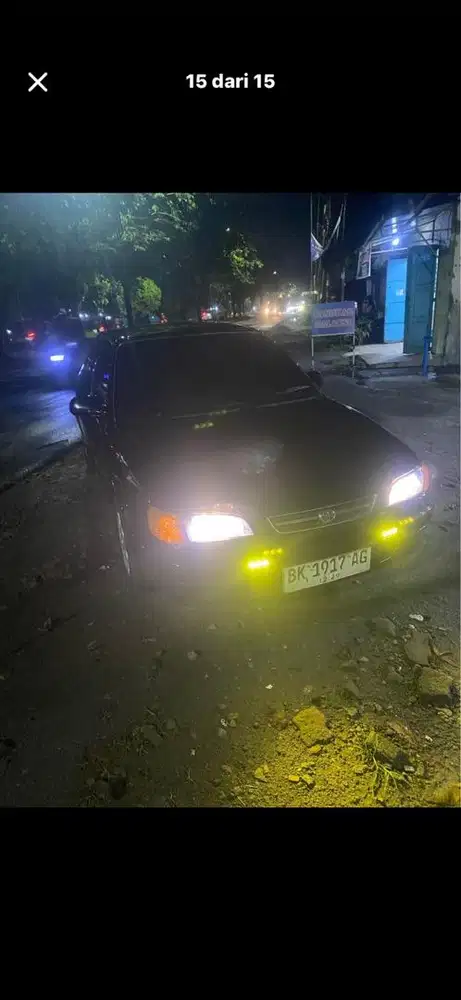 Mobil sedan ganteng