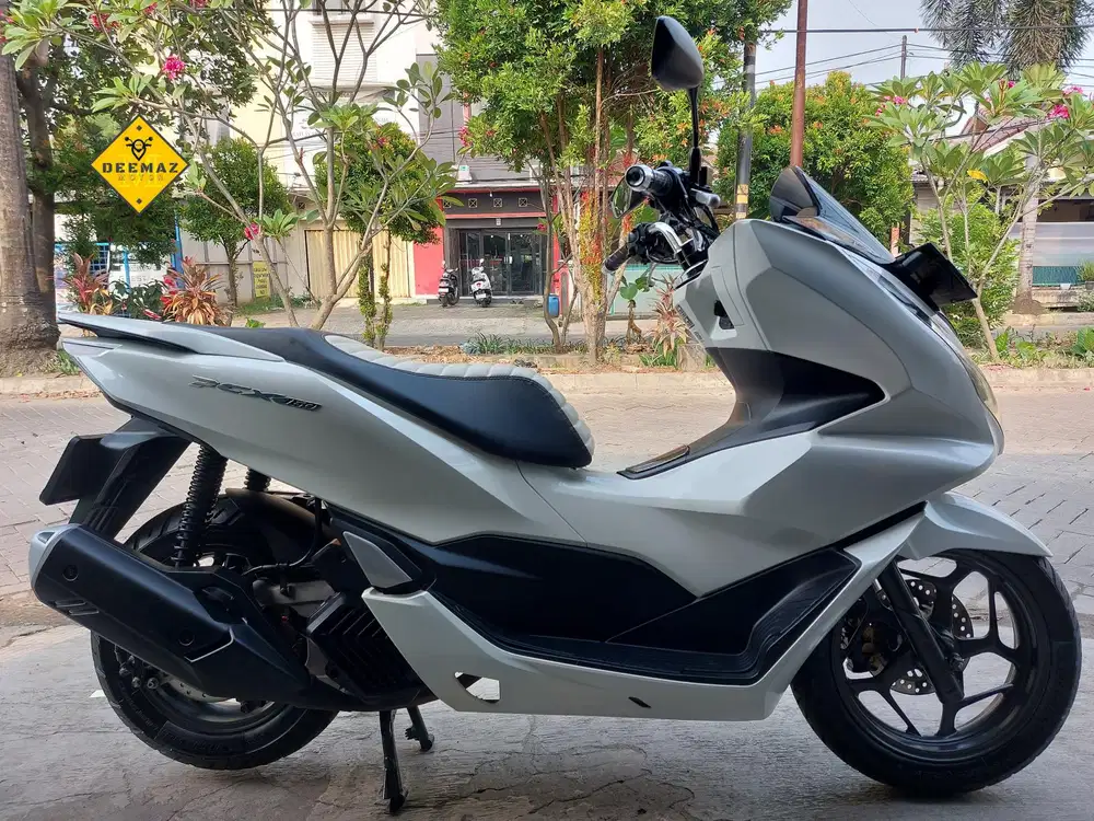 (DP 500 Rb)‼️ PCX 160 CBS Putih 2022 Cash, Kredit & Tukar Tambah