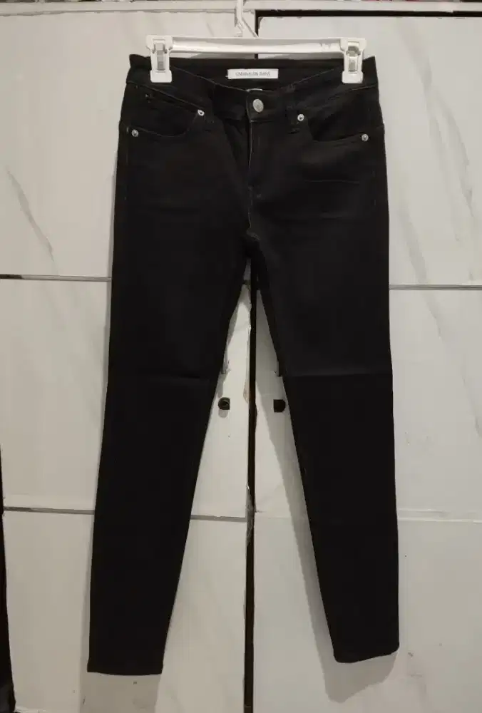 Calvin kelin jeans anak kisaran umur 10 tahun