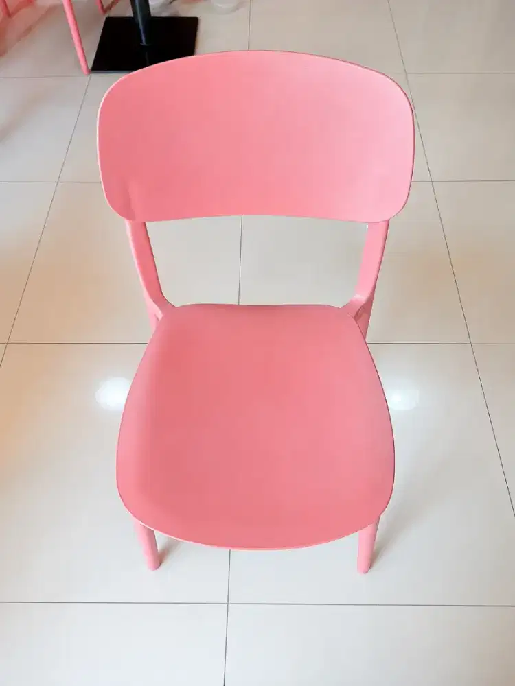 Kursi plastik cafe kokoh
