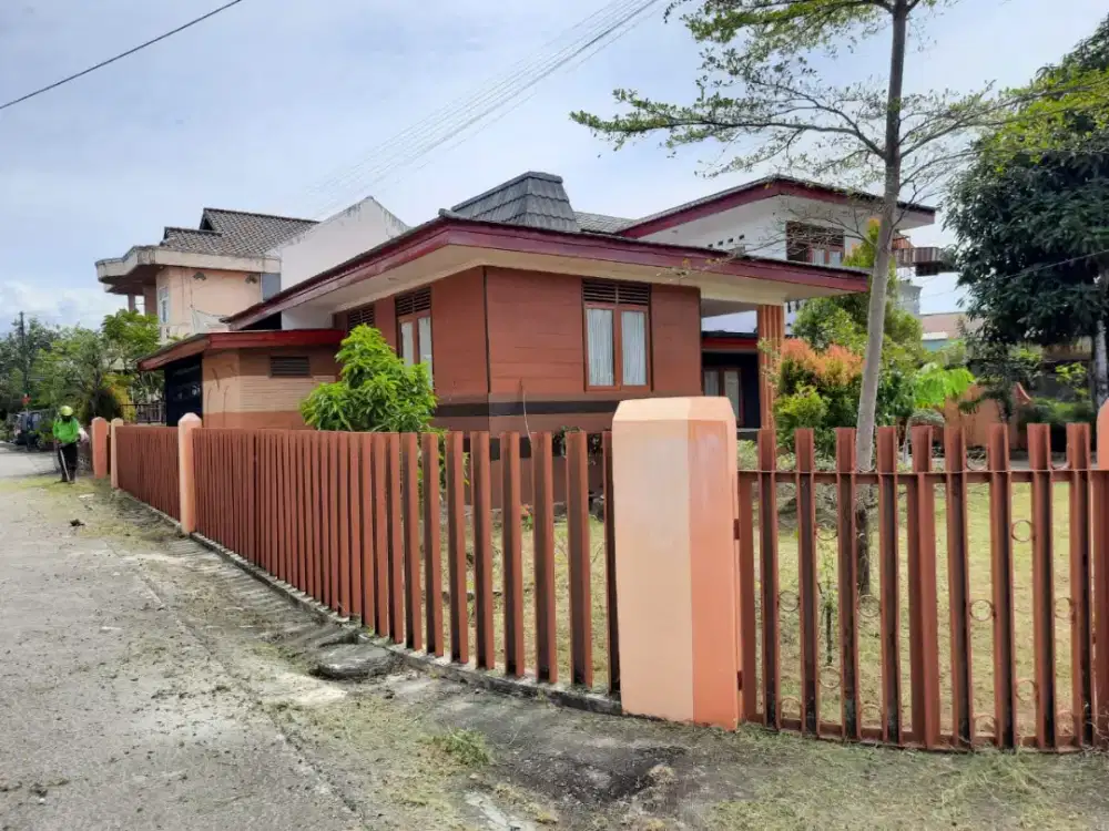 Dijual Rumah 2 Lantai Hook di Sawahan Dalam Padang, SHM