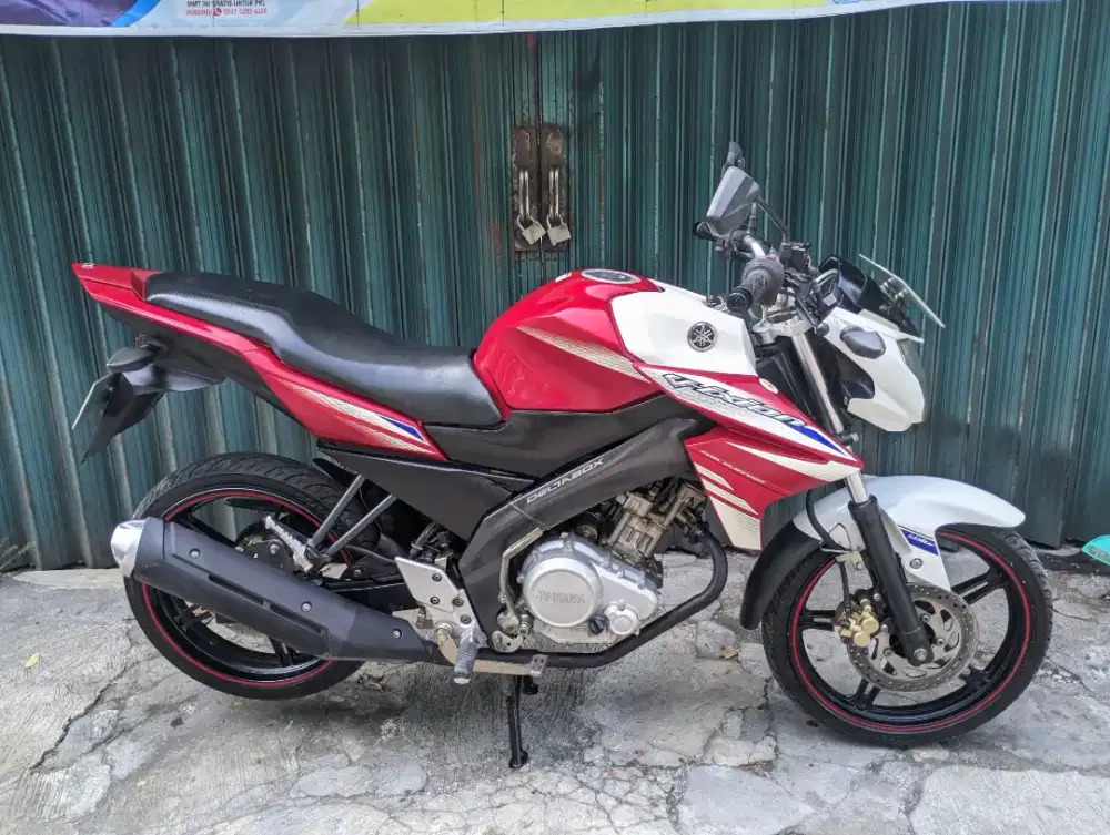 Vixion 2014 Merah Putih Km90Rban Original