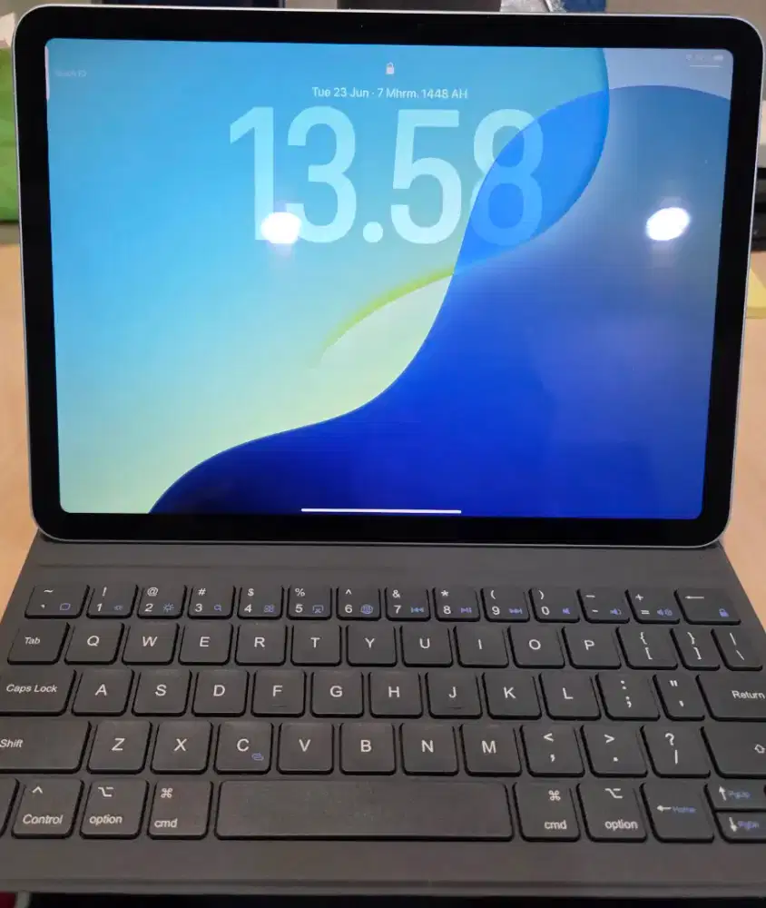 Ipad Air M2 11 128 GB with Keyboard