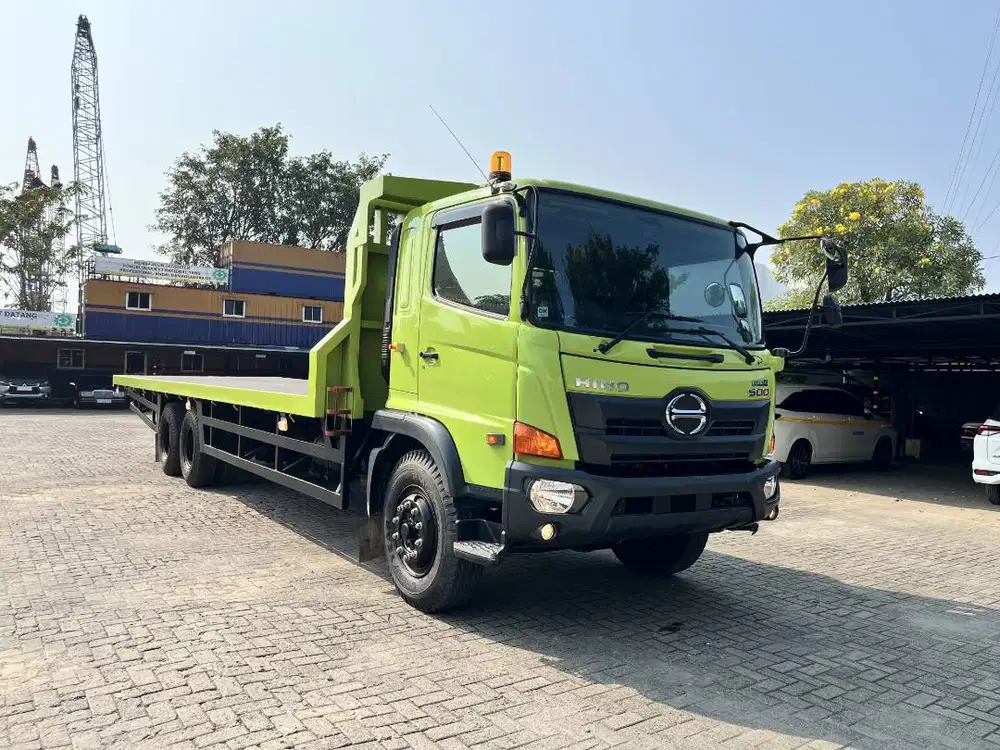 DIJUAL TRUCK TRONTON FLATDECK