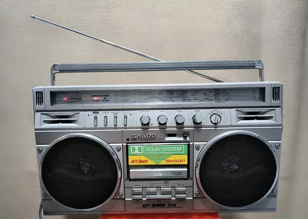 RADIO VINTAGE SHARP