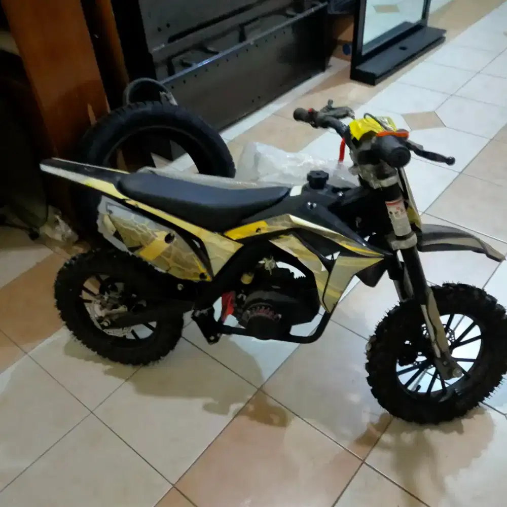 Motor mini anak mesin