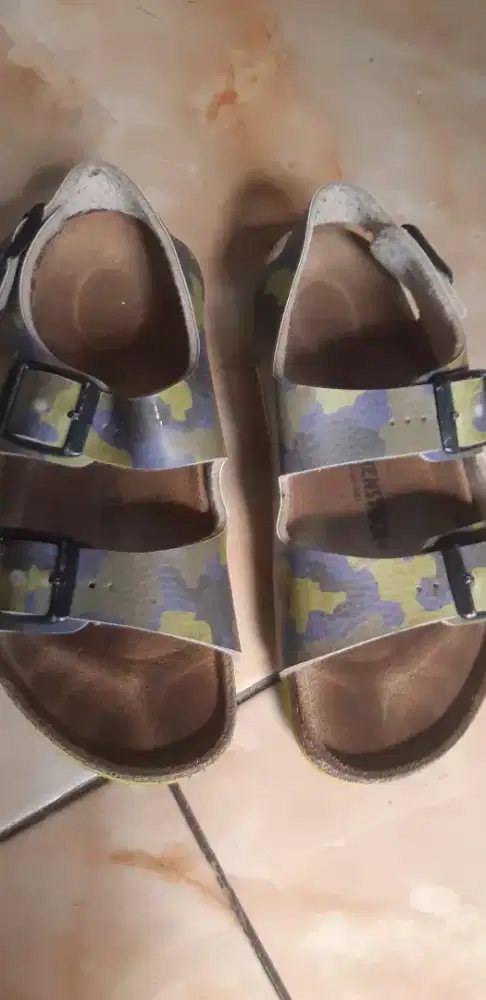 SENDAL ANAK BIRKENSTOCK-MILANO KINDER-DESERT SOIL CAMO LIME AQUA
