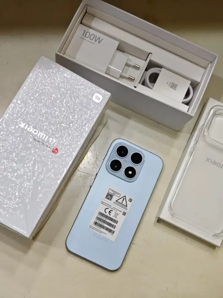Xiaomi 17 12/512 Gb fullset ori