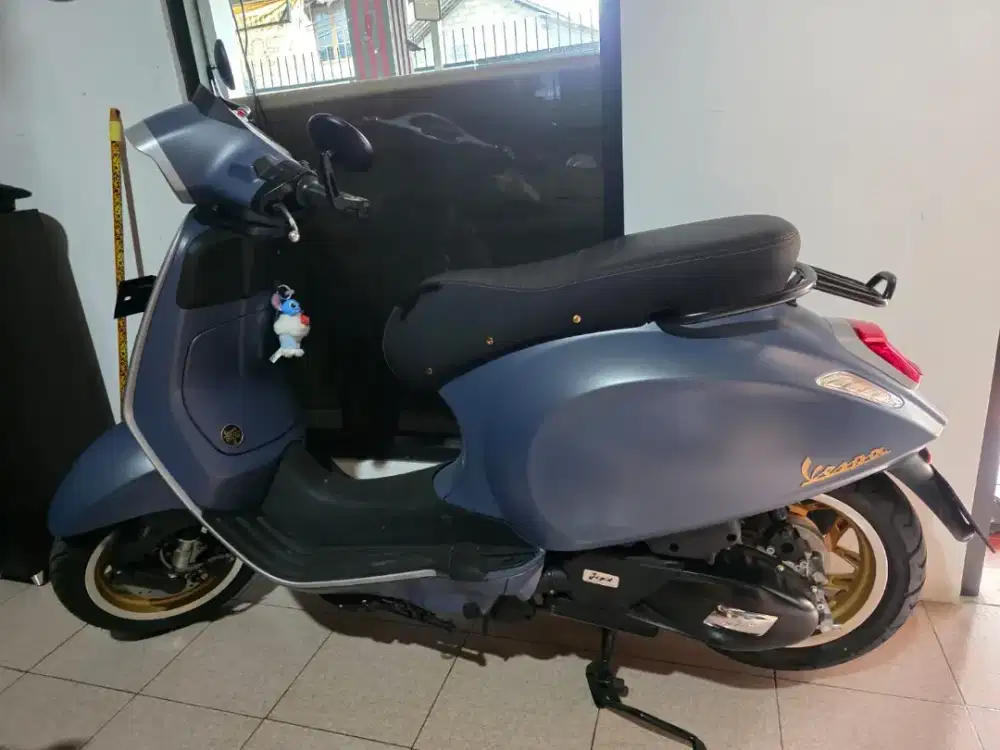 Vespa Sprint 150 Officina 8 Edition