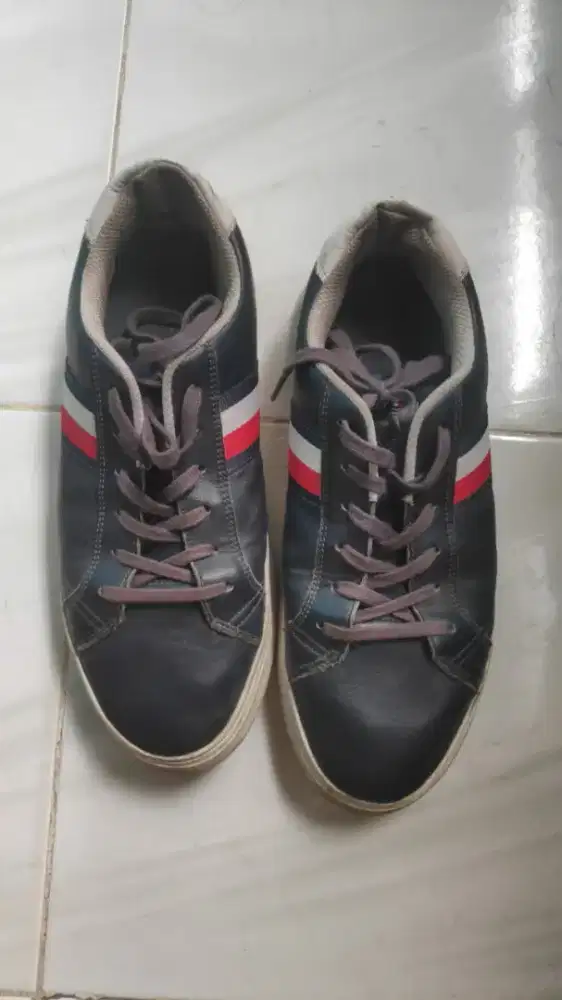 Jual Cepat Sepatu Hilfiger Original | Size 42 | Terawat