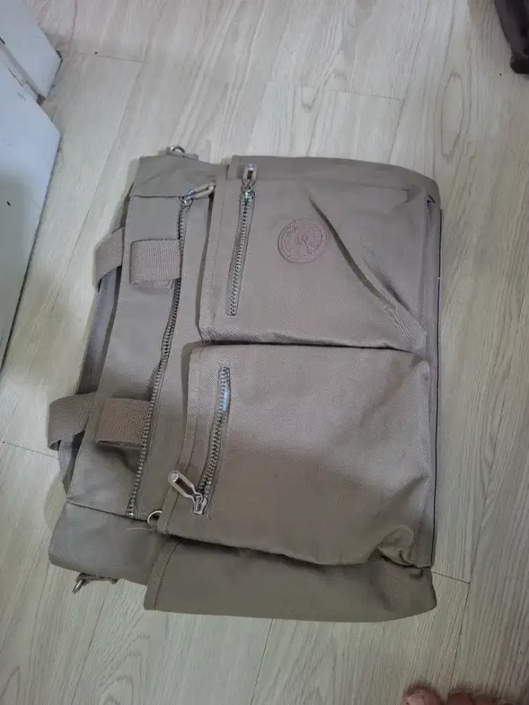 Tas bahu besar gratis