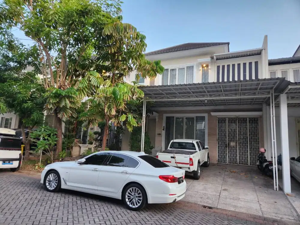 Disewakan Rumah Dekat Pakuwon Mall di The Mansion Pakuwon Indah