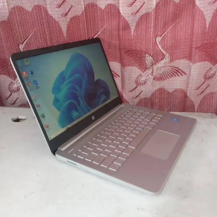 Laptop hp 14S-DK0024AU Slim Silver AMD A9-9125 RAM 8 GB SSD 128 GB