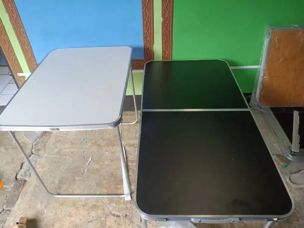 Meja Lipat Portable – Ringan, Kokoh, Praktis untuk Camping & Jualan
