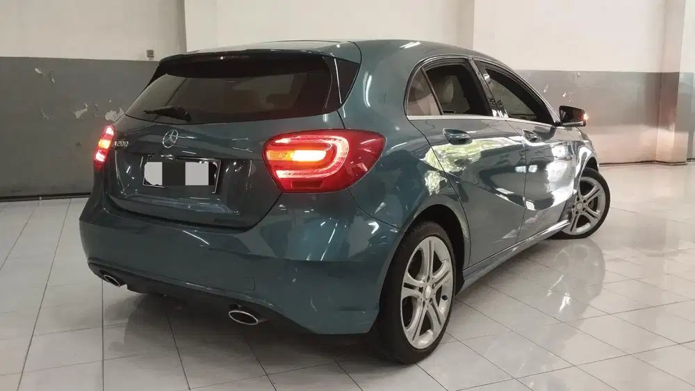 Mercedes-Benz A200 2014 Bensin