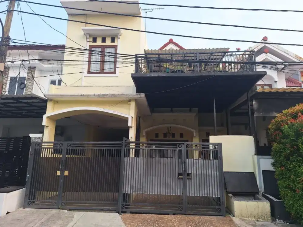 Rumah 2 Lantai di Galaxy Bekasi