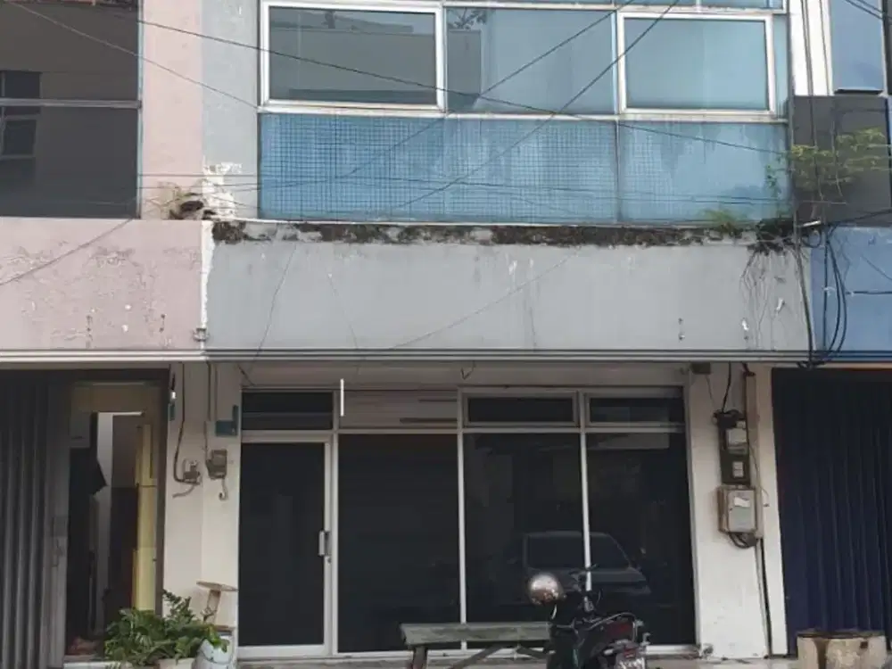 Disewakan Ruko 3 Lantai di Ngagel Jaya Indah Surabaya