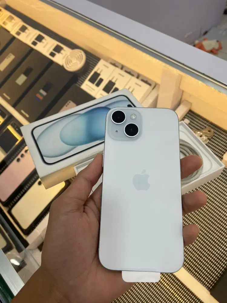 IPHONE 15 ibox Bh 100%  Ori Garansi Off Mulus Tanpa masalah