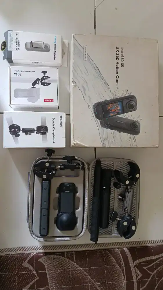 Insta 360 x5 Essential Bundle siap travel & touring