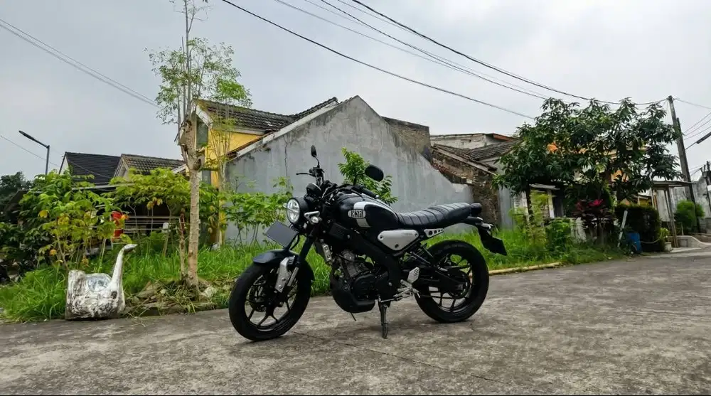 Yamaha XSR 155 tahun 2022 plat E