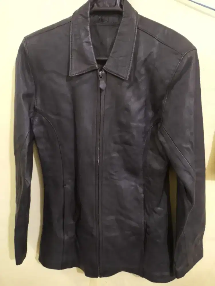 Jaket kulit asli untuk wanita