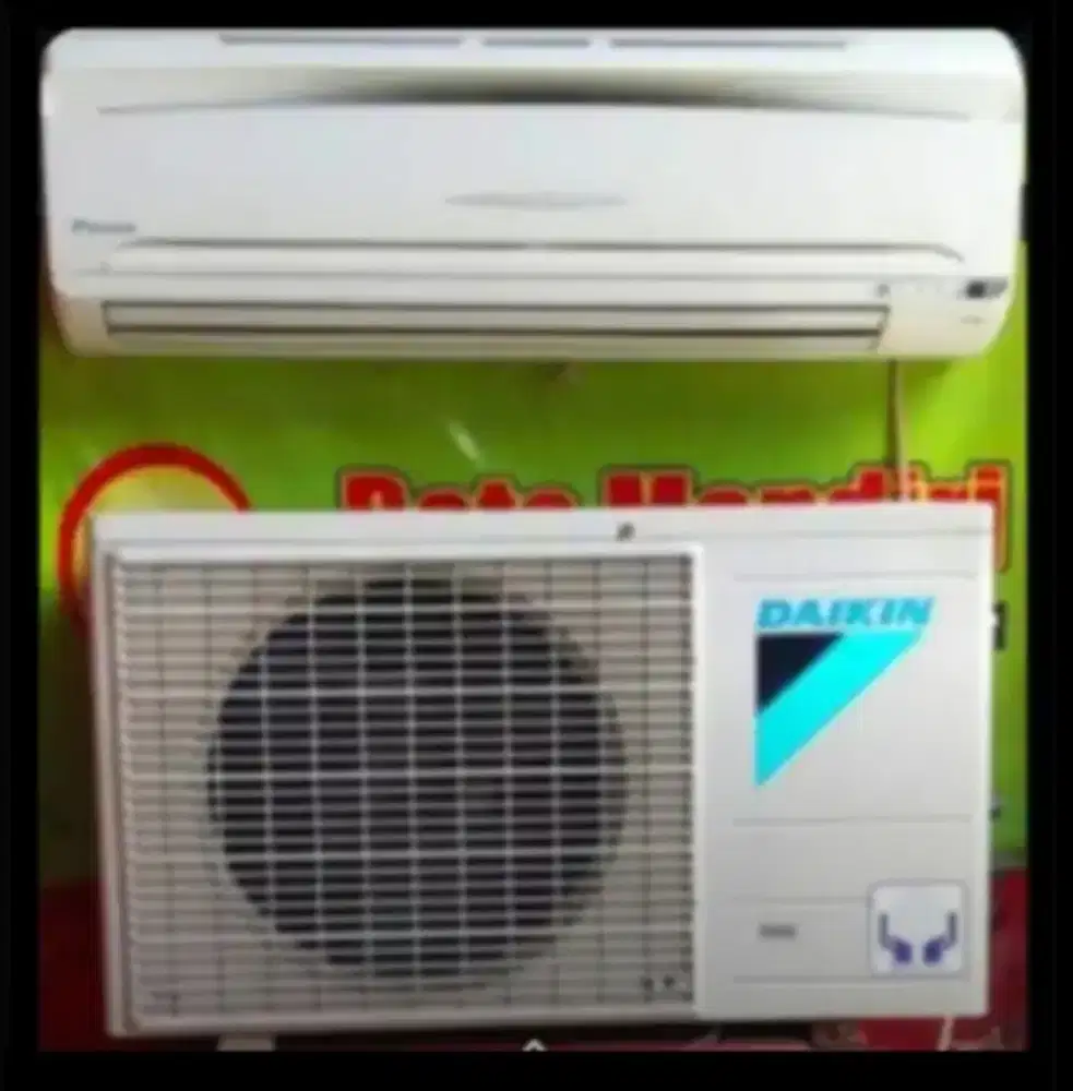 Jual ac daikin tailand 1/2 pk r 32 lowat 360watt kondisi 95% ori semu