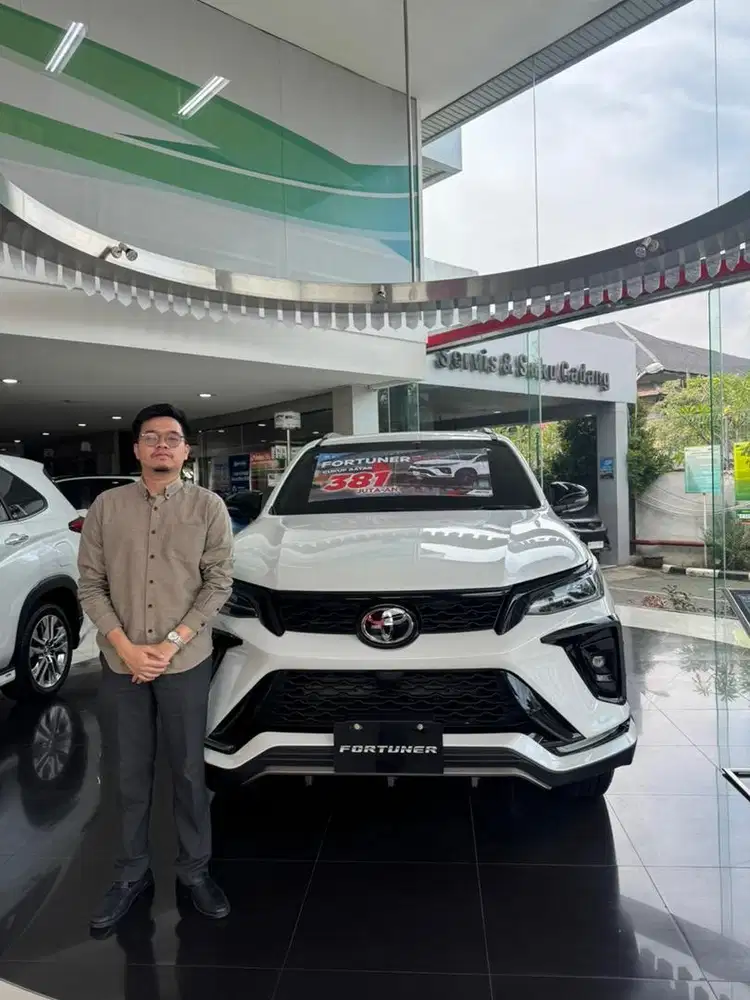 TOYOTA FORTUNER ATAU ZENIX HYBRID 2x BAYAR