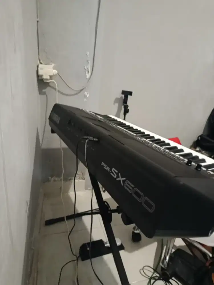 Yamaha PSR SX 600