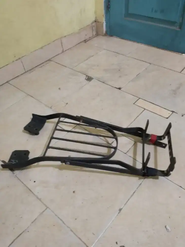 Braket tangga Honda beat