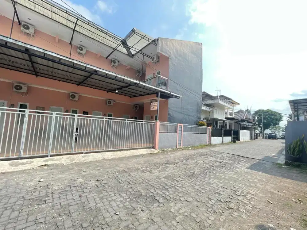 Dijual kos exclusive wanita lokasi sangat strategis dekat kampus UII jakal yogyakarta