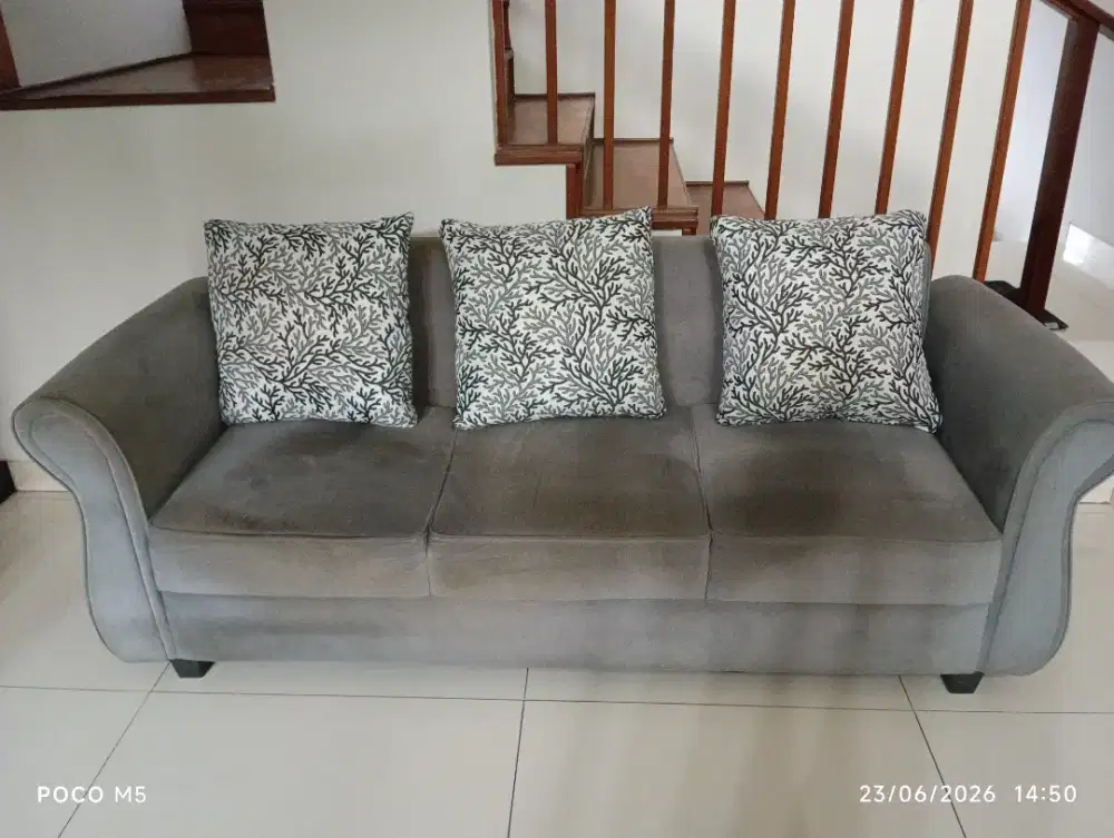 Jual sofa second