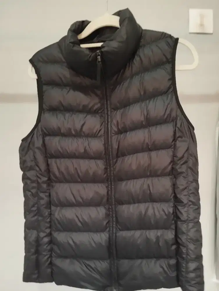 Vest Uniqlo ORI