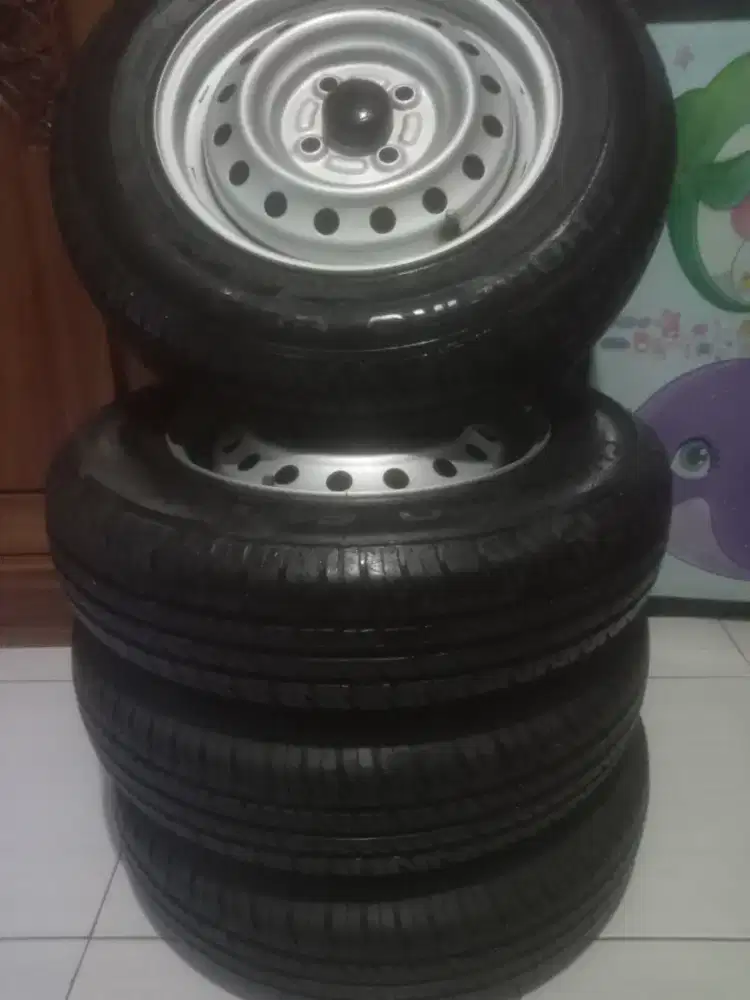 Ring 13 bekas Sigra