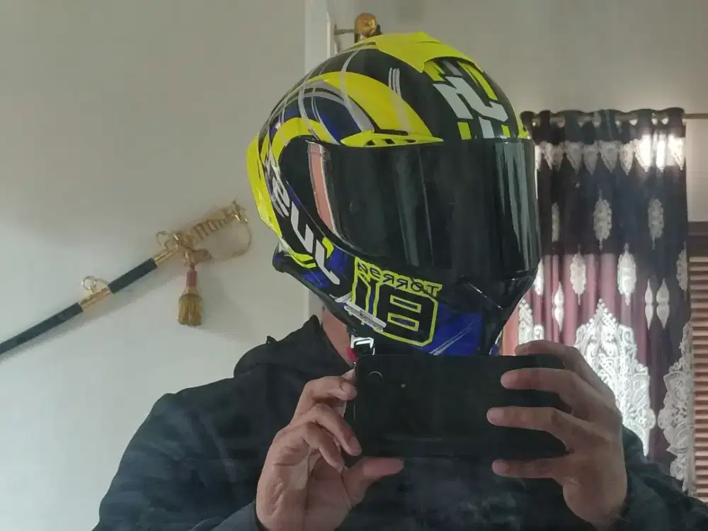 Helm Just1 JGPR FIM Torres Replica
