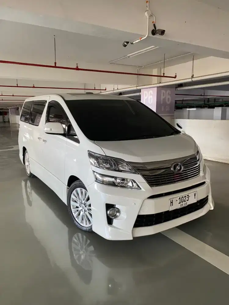 Vellfire 2013 Facelift
