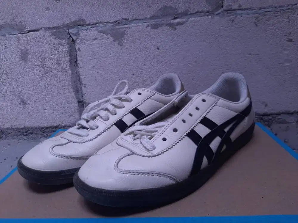 WTS Onitsuka tiger tokuten white black gold