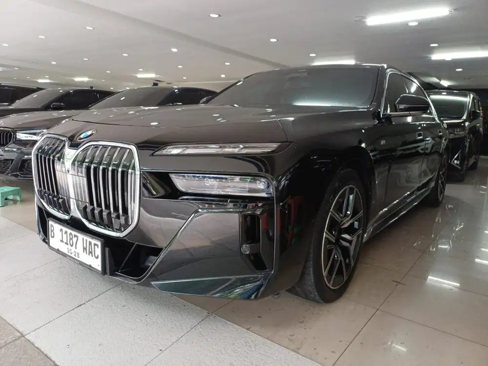 Bmw 735i NIK 2023 Miles 8Rb Antik