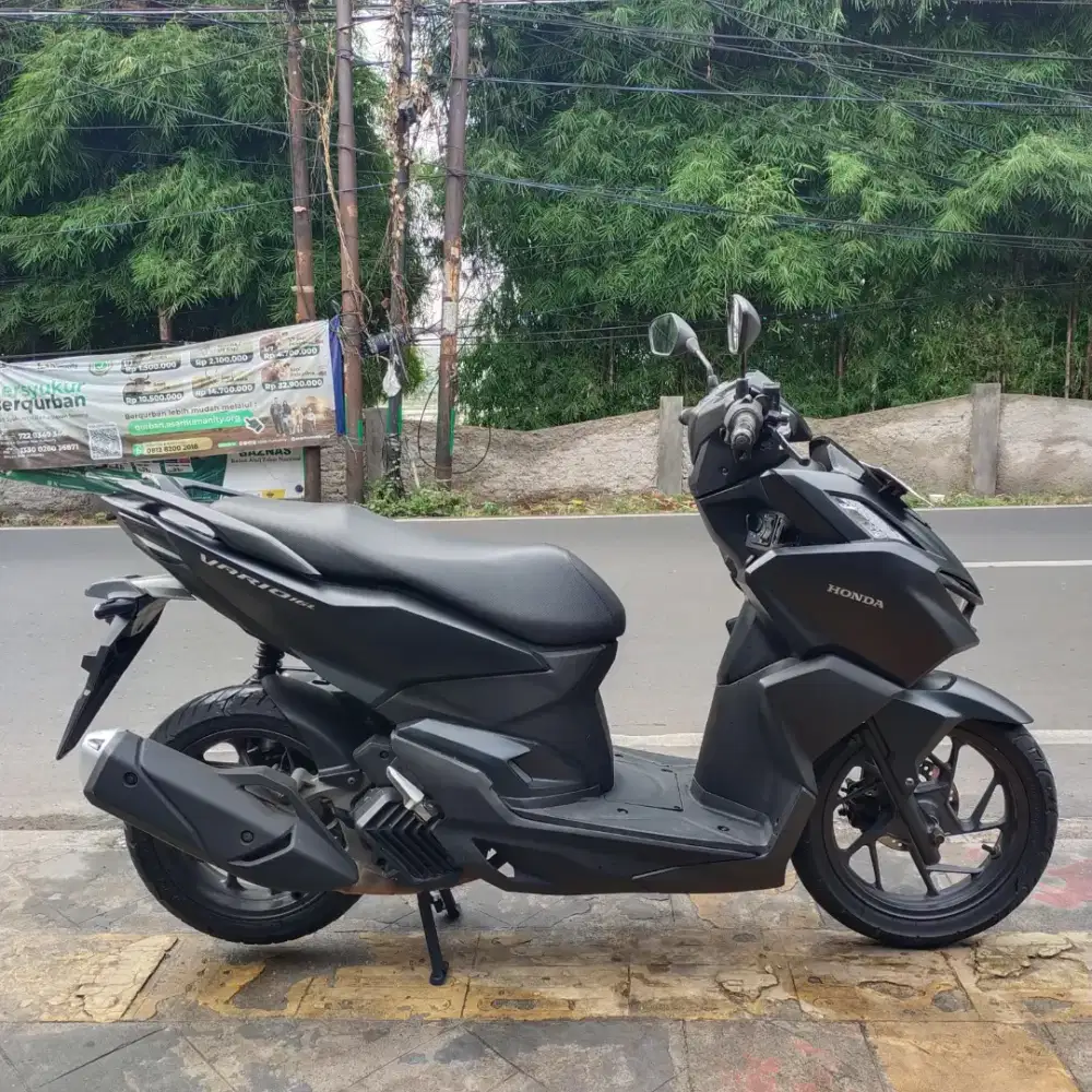 Honda Vario 160 Non ABS 2023 Mesin Aluss Lengkap Bagus