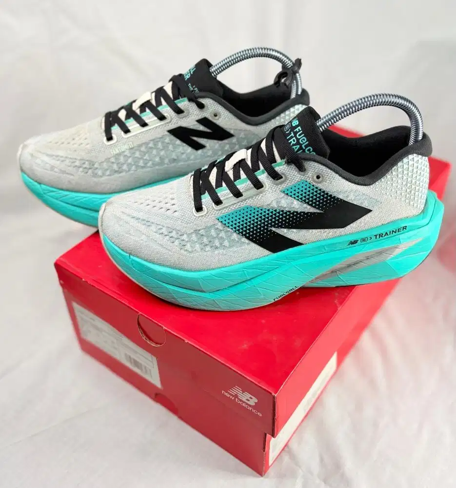 Sepatu lari sepatu running New Balance fuelcell trainer v3 Original