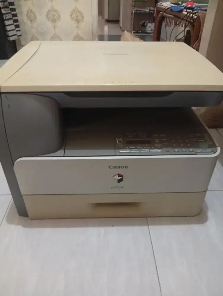 Mesin fotocopy IR 1024