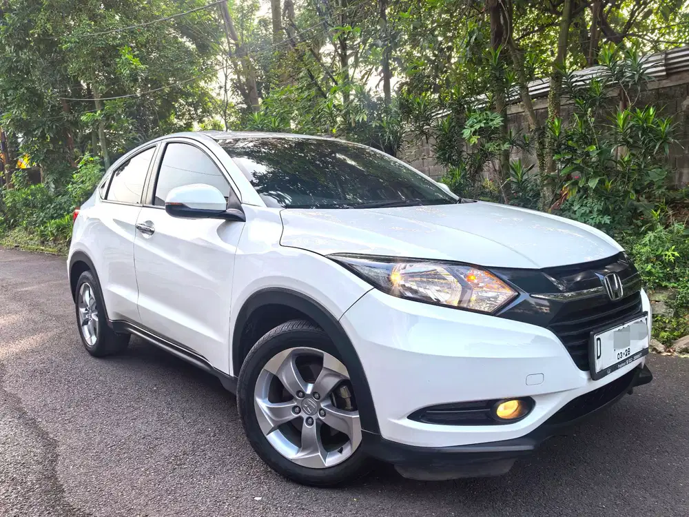 (setangan) HRV E CVT 2018 pearl white mulus setangan dari baru