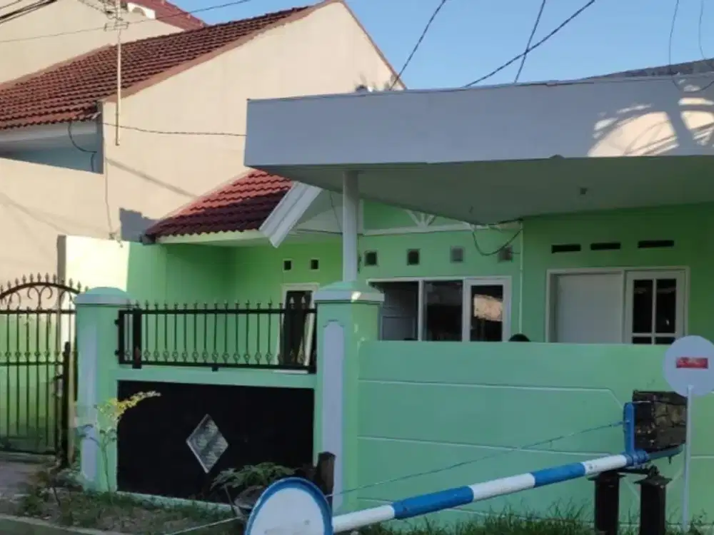 Rumah hook di Puri Indah Sidoarjo