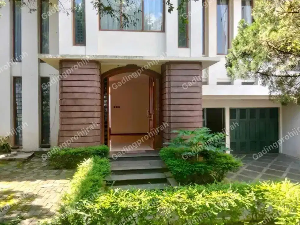 Dijual Rumah 2 Lantai Di Kawasan Elite Sentraduta, Sarijadi, Bandung