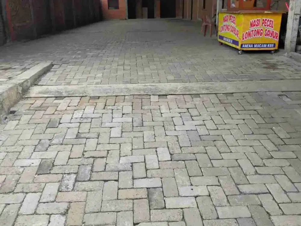 Gudang sewa Tarumajaya Bekasi Pinggir Jalan Raya utama Unit Terbatas
