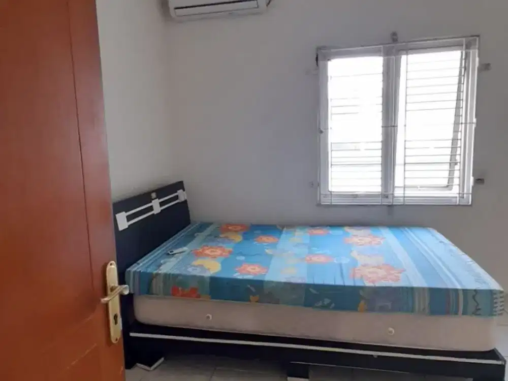 Ruko di Taman Surya 5, Lokasi Strategis, Kondisi Siap Pakai Dan Terawat, Harga Masih Bisa Nego