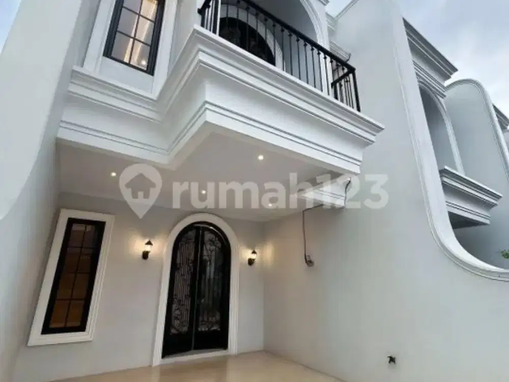 Rumah Siap Huni American Style di Kranji Jagakarsa Jaksel