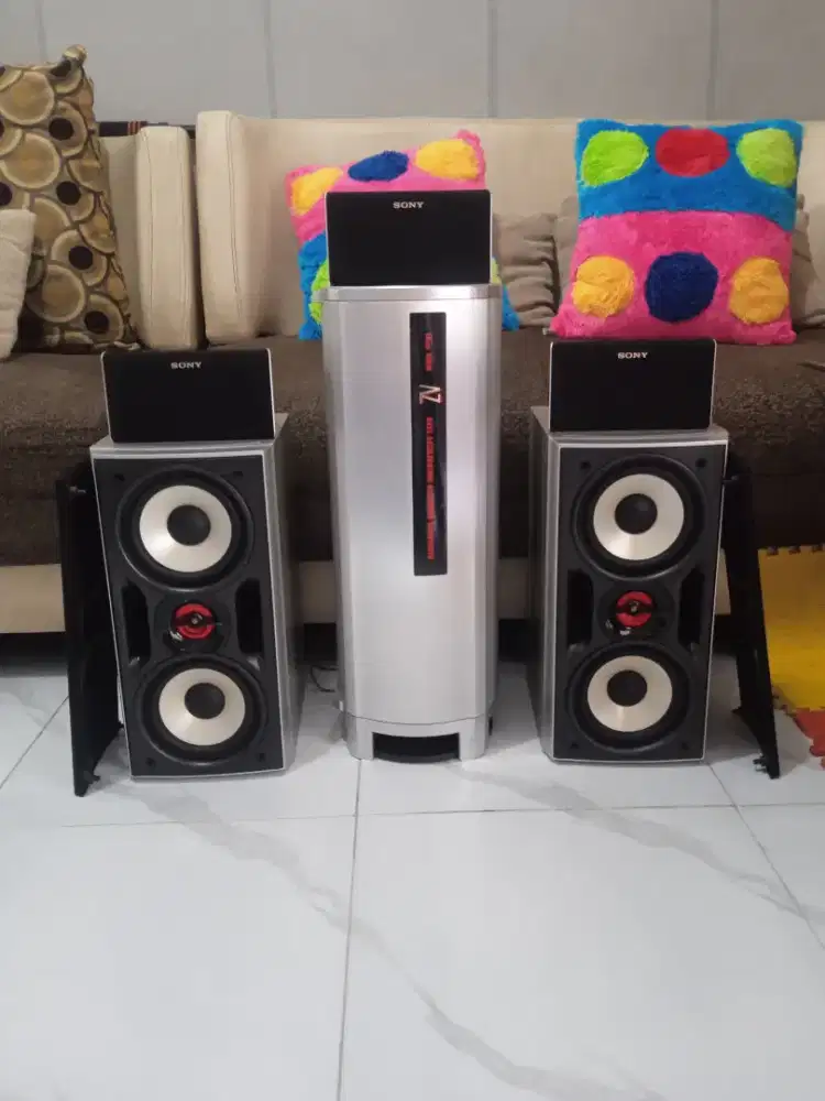Satu set speaker pasif Sony bagus