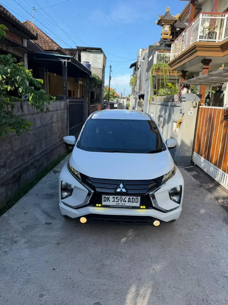 XPANDER EXCEED MATIK PUTIH ASLI BALI TAHUN 2019
